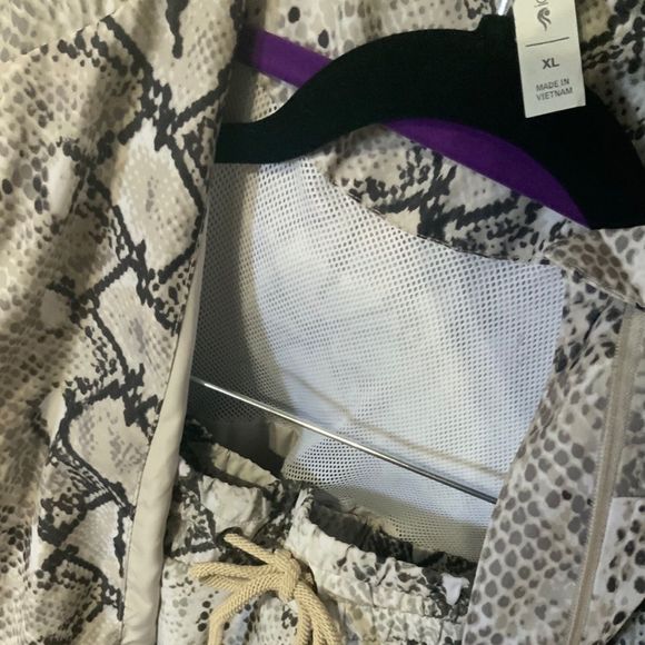 Ideology Skirt and Hoodie SNAKE-PRINT purchased at Nordstrom NWOT - Picture 7 of 12